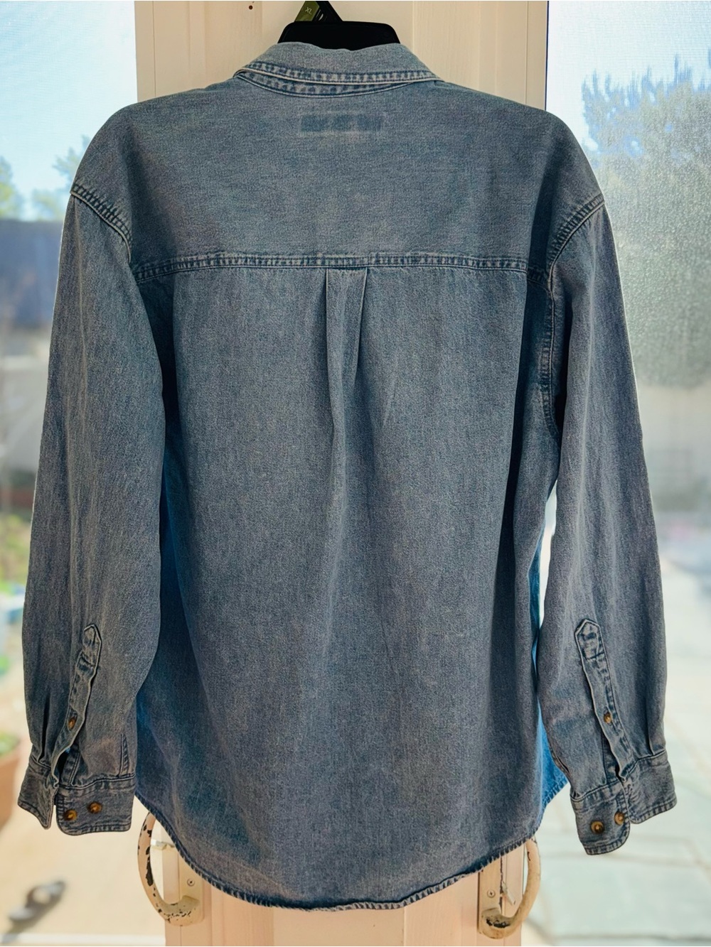 Croft & Barrow Men's Medium Denim Shirt Blue Long Sleeve 100% Cotton Button Down - Picture 9 of 10